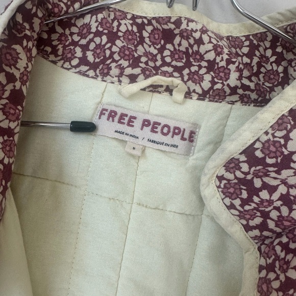 Free People Chloe Women's quilted Jacket - burgundy and butter yellow s - Picture 3 of 4